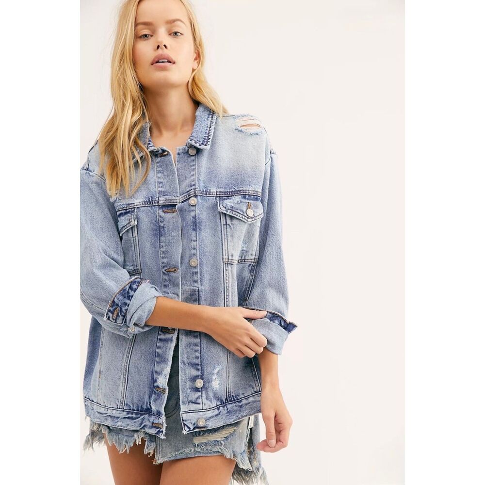 FREE PEOPLE Ramona Denim Trucker Jacket, Oversized, Distressed, Sz XS - Picture 1 of 11